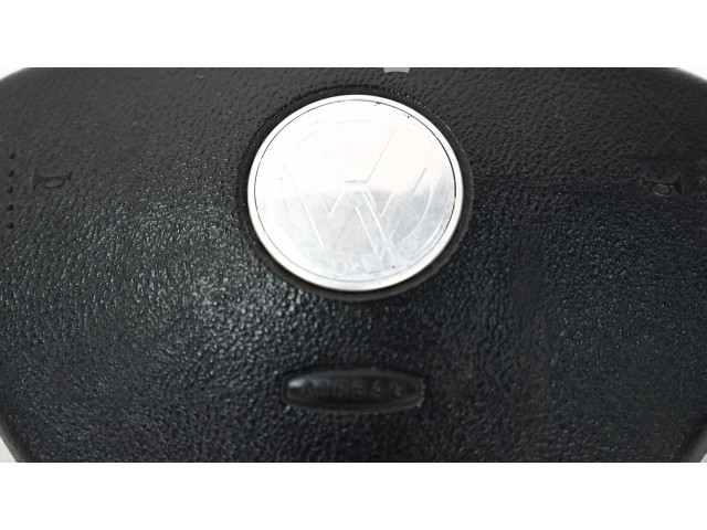 Подушка безопасности водителя 1C0880201C, 001JN00TCPR7   Volkswagen New Beetle