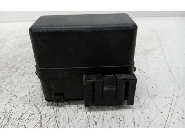 Pojistková skříňka 64200049 Nissan Navara 2011