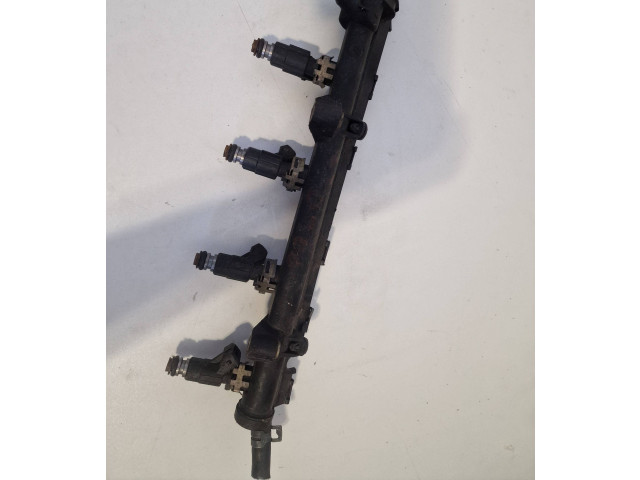 Топливная рампа 030133319l   Volkswagen Polo III 6N 6N2 6NF  