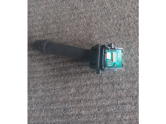 Ручка стеклоочистителей    Volvo V70