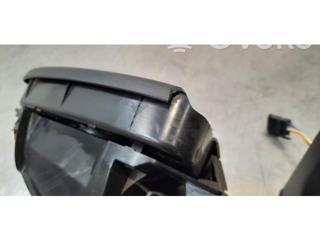 Зеркало электрическое        Skoda Fabia Mk3 (NJ)  2015 - 2021 года   