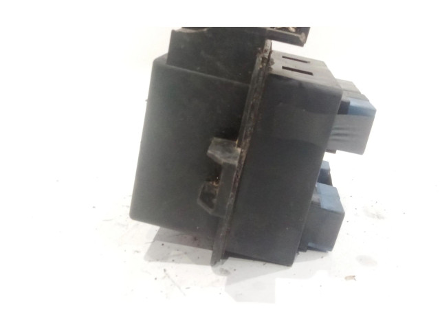 Pojistková skříňka Řídící jednotka BSM 243809791r Renault Austral