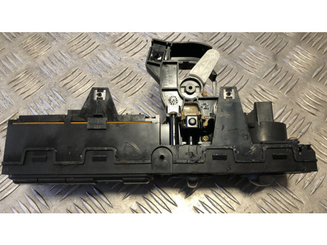 Блок управления климат-контролем D7889 Honda Accord