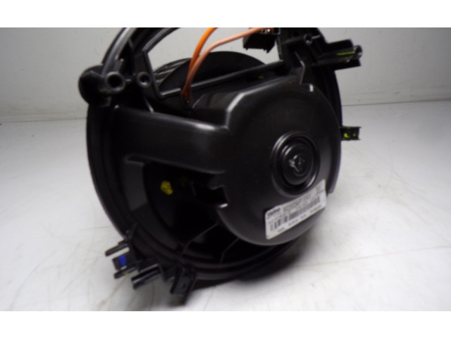 Вентилятор печки    3Q1819021C, 3Q1819021E   Cupra Leon