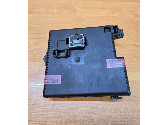 Pojistková skříňka 30786646, 28080156 Volvo XC90 2007