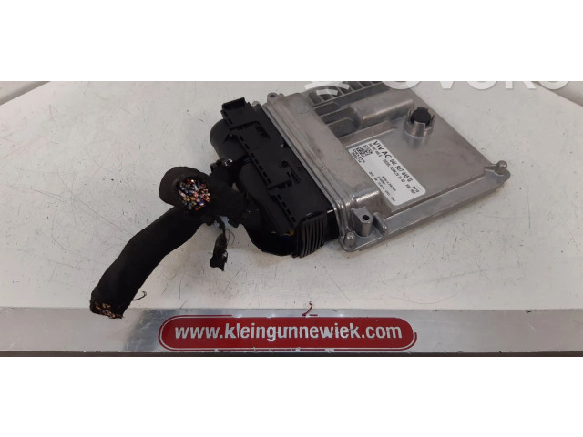 Блок управления двигателя 04L907445G Audi Q2 -