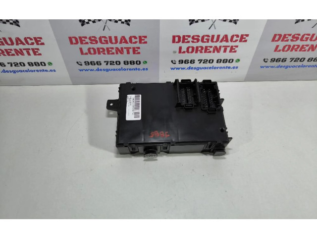 Блок предохранителей 401154265   Opel Meriva B    