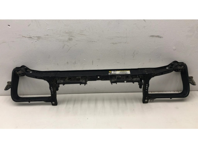 Верхняя часть панели радиаторов (телевизора)