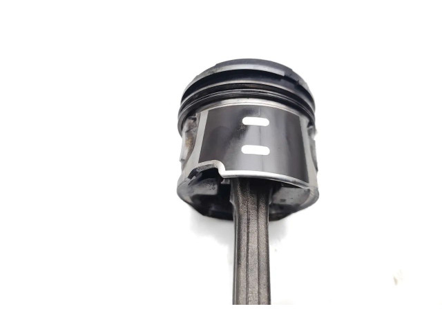  Поршень с шатуном 9HX(DV6ATED4) 9HX, DV6ATED4  Citroen Xsara Picasso  