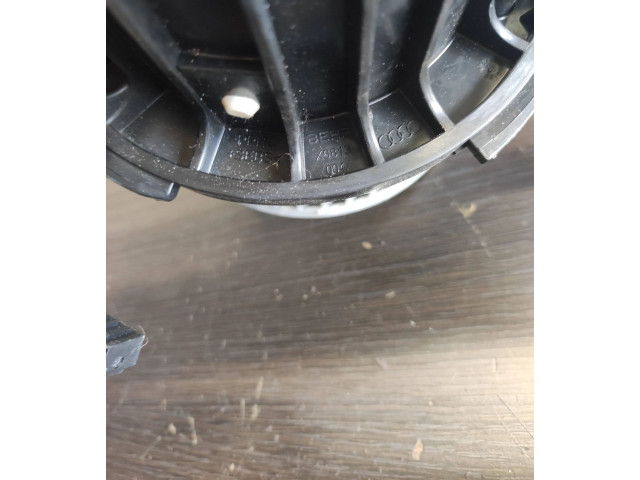 Вентилятор печки    X6812   Audi A5 8T 8F