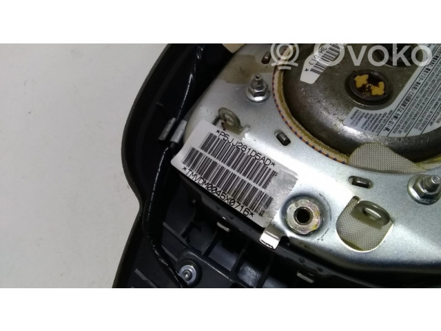 Подушка безопасности водителя P5JJ281D5AD   Jeep Grand Cherokee (WK)