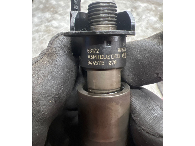 Форсунка 0445115070, 03172    BMW X3 E83   