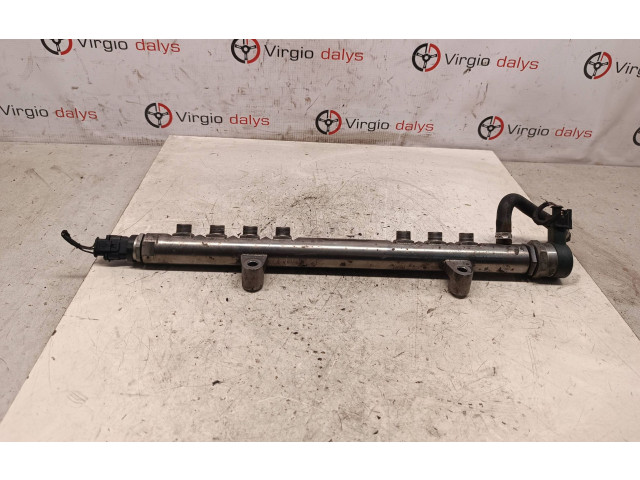 Топливная рампа 30777759, 0445215025   Volvo V70  