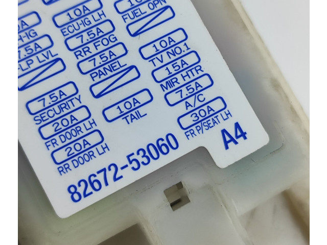 Блок предохранителей 8267253060 Lexus IS 220D-250-350