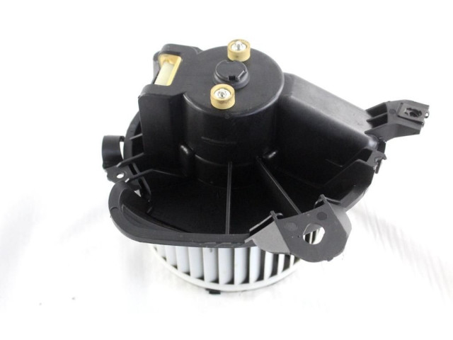 Вентилятор печки    77364956   Fiat Grande Punto