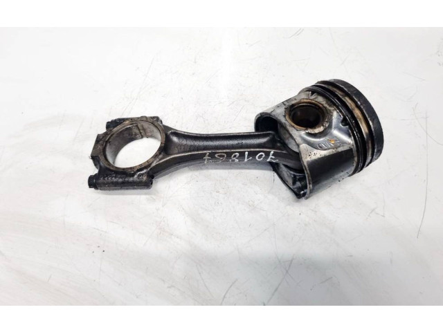 Поршень с шатуном Skoda Fabia Mk1 (6Y)