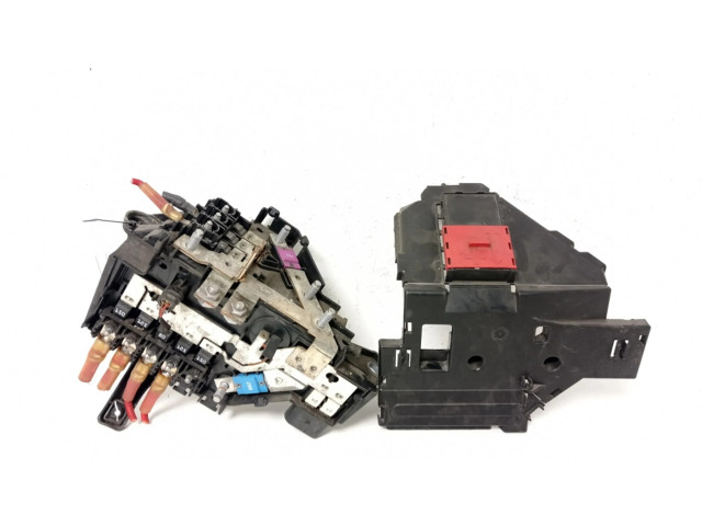 Pojistková skříňka A2055402050 Mercedes-Benz C W205 2015