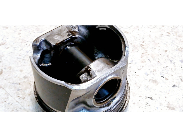 Поршень 81L97A12, 0711082854 Volkswagen Golf VI