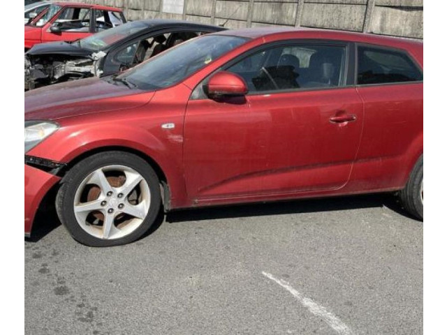 Дисплей       KIA Pro Cee'd I