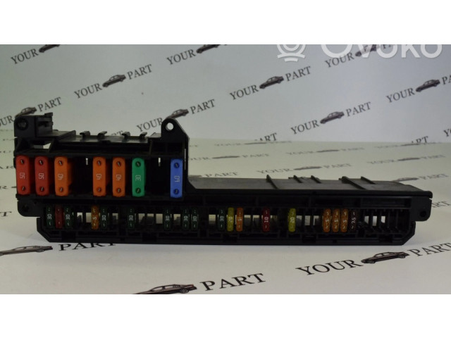 Pojistková skříňka 6957330 BMW M5 2006