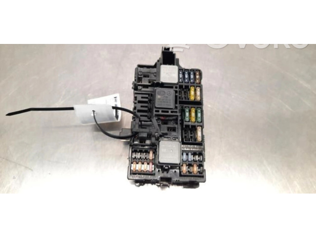 Pojistková skříňka A1679067303 Mercedes-Benz GLE W167 2021