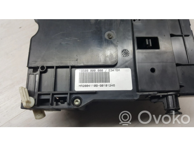 Блок предохранителей 90101246, 18500000000   BMW X3 E83    