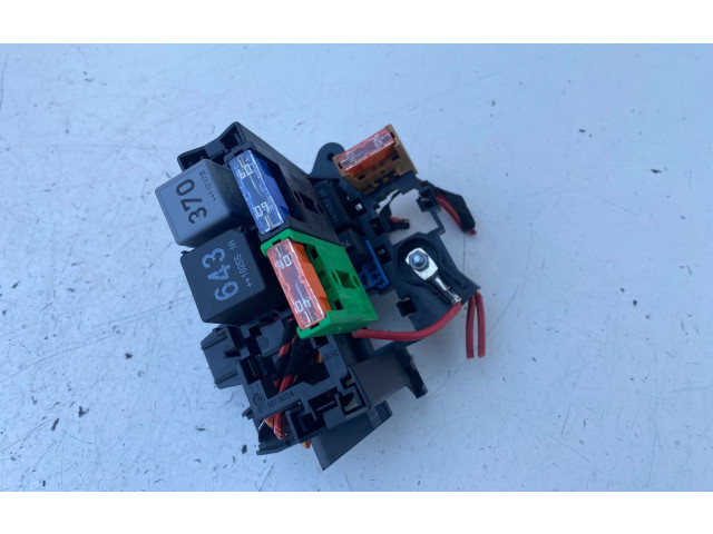 Блок предохранителей 8K1937503A Audi Q5 SQ5