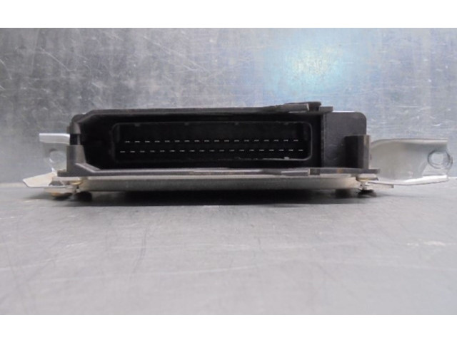 Řídící jednotka 8966105120, 0261204048   Toyota Carina T190 1996