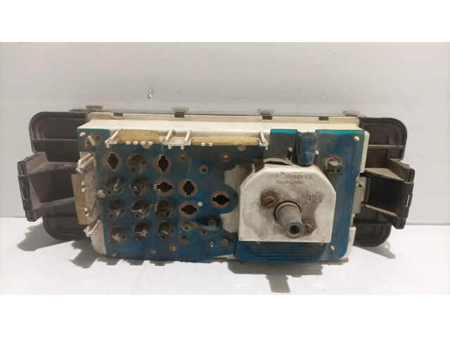 Přístrojová deska  Renault 4 1988 8228007  