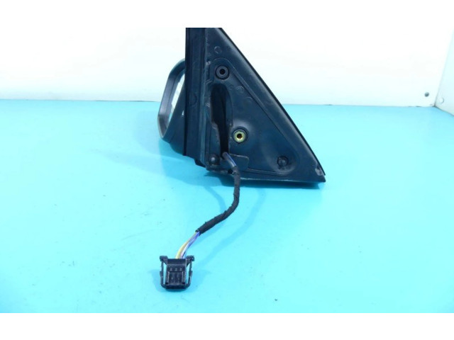 Зеркало электрическое Skoda Fabia Mk3 (NJ) 2015 - 2021 года
