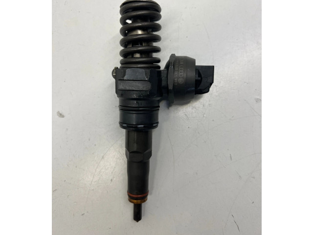 Форсунка 0414720215    Audi A3 S3 8P   