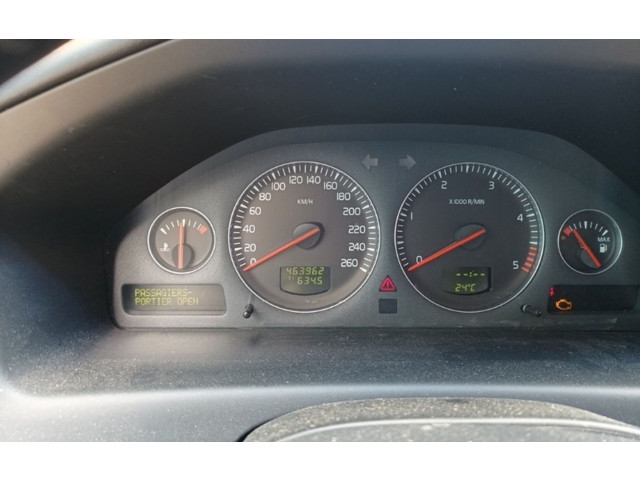 Панель приборов 30746102 Volvo V70