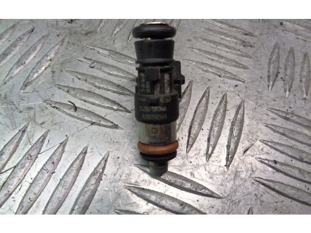 Форсунка 8200292590    Renault Clio III   