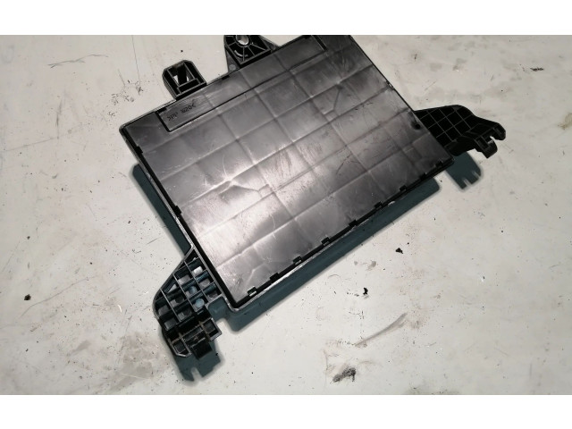 Pojistková skříňka 20957185 Opel Zafira C 2013