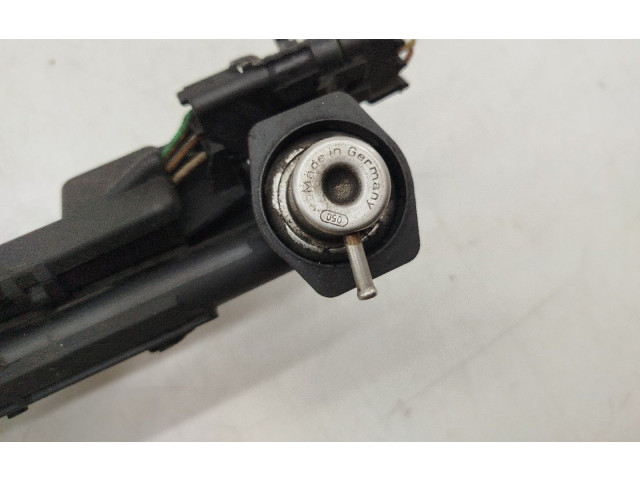 Топливная рампа 7700870914 Renault Clio II