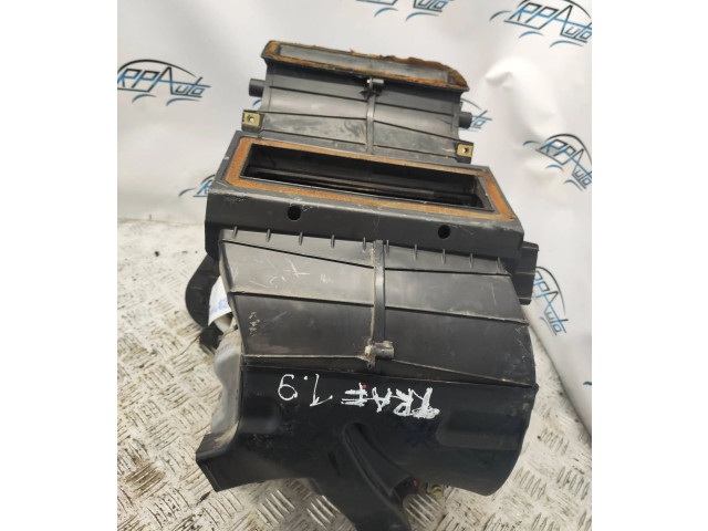 Блок управления двигателя 8200410470   Renault Trafic I