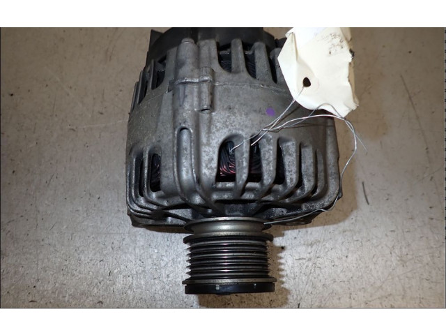 Генератор 231008017R Dacia Duster