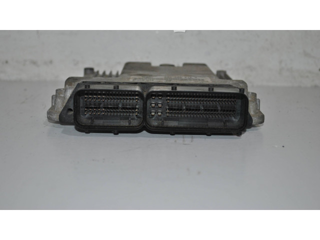 Řídící jednotka 03G906016N, 1039S04908 Volkswagen Caddy 2006