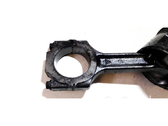 Поршень с шатуном Fiat Marea для дизельного двигателя 1.9