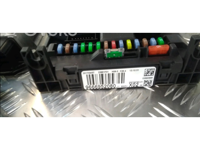 Řídící jednotka 1613825680 Citroen C3 Picasso 2017