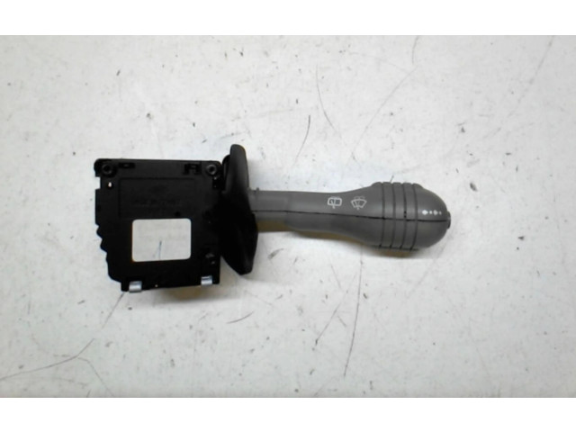 Ручка стеклоочистителей 7701046628 Renault Twingo I