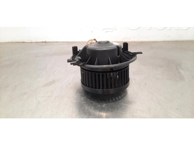 Вентилятор печки    5Q0907521C   Audi A3 S3 8V