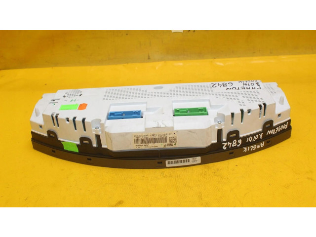 Панель приборов 3D0920982P Volkswagen Phaeton