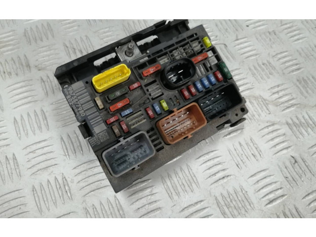 Блок предохранителей 9675877980 Citroen C5