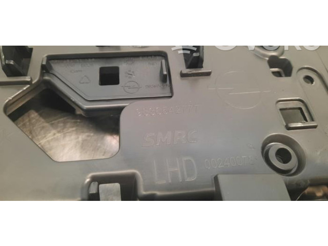 Дисплей    YP000126YX   Opel Grandland X