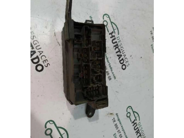 Pojistková skříňka 8267220051 Toyota Celica T200