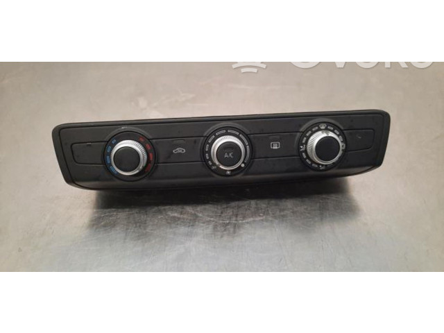 Блок управления климат-контролем 83A820047F   Audi A1