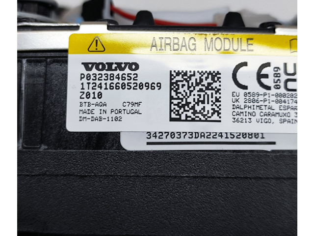 Подушка безопасности водителя 32384652 Volvo XC40
