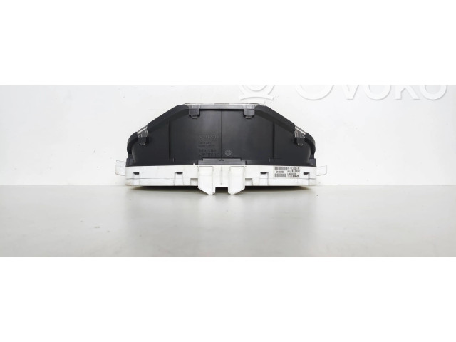 Панель приборов 36002433, 69199420T   Volvo C30       