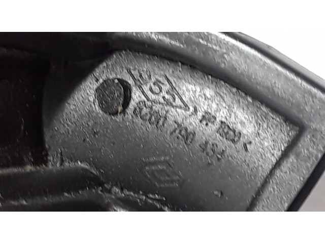 Блок предохранителей 8200790434 Dacia Duster